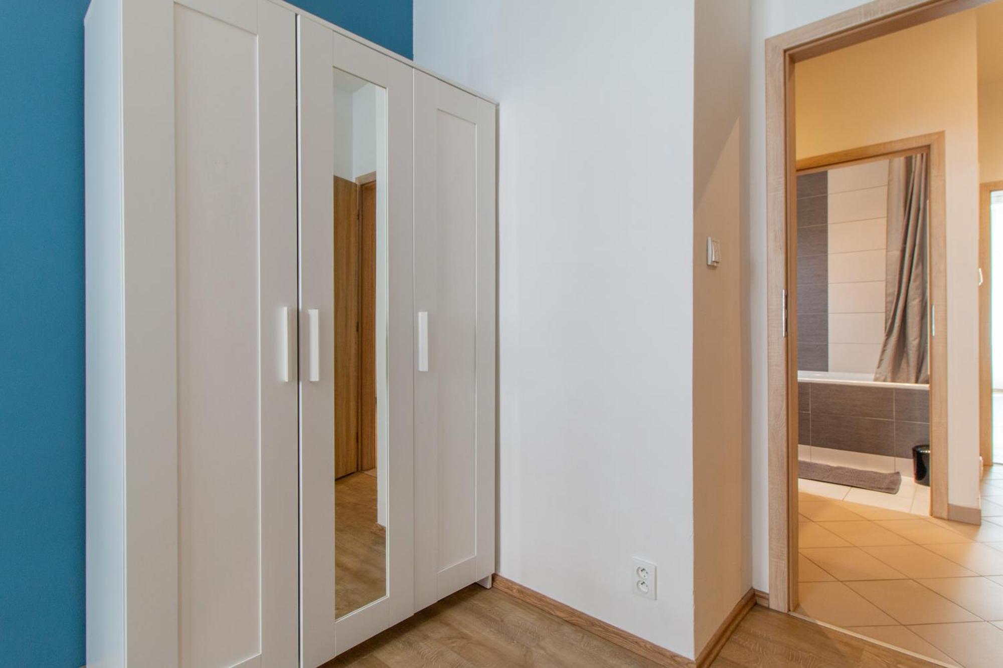 Riverside Cr Apartment Praha Bagian luar foto